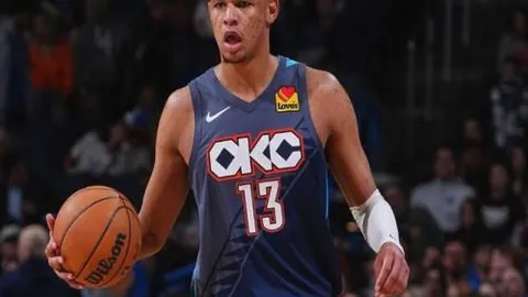 英超女足巅峰对决：曼城客场对阵车路士，争夺赛季首进球桂冠